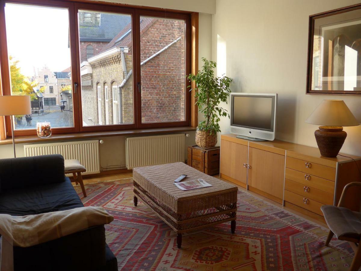 Belarte Framing Shop, Spacious Apartment With Garage In The Heart Of Ieper Εξωτερικό φωτογραφία